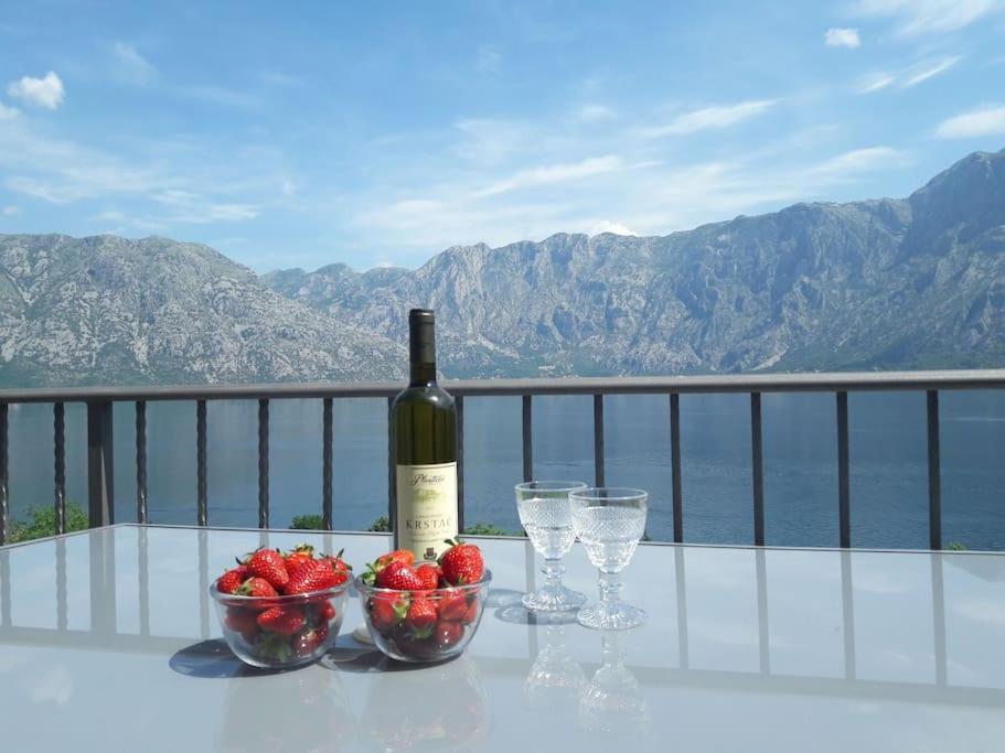 2Br Apartment With Pool Kotor Luaran gambar