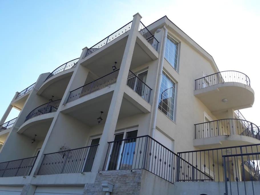2Br Apartment With Pool Kotor Luaran gambar